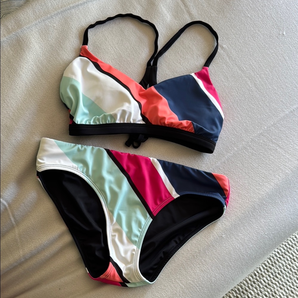 Avia Reversible Swim Bikini top and bottom black & stripes